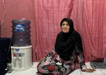 Luka Seorang Ibu di Sukabumi: Banting Tulang Demi Tebus Reni dari Cengkeraman TPPO di China