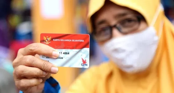 Bansos Era Digital: Ribuan Warga Jakarta dan Banten Terima KKS Baru!