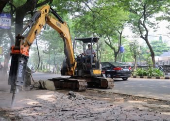 Kejari Tangsel Sinyalir Penyimpangan Proyek Trotoar Ciater Rp 7,1 M!