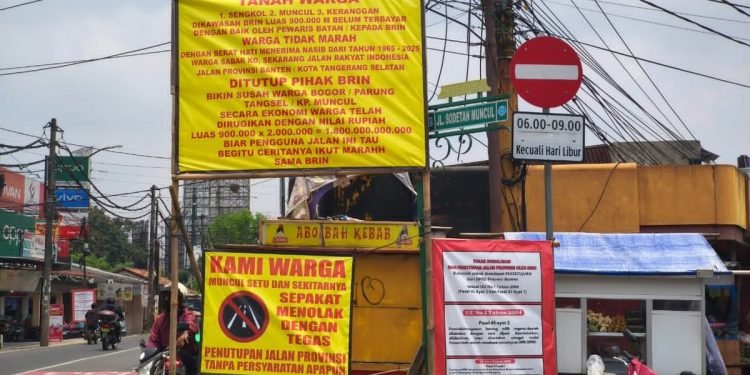 Jalan Puspitek Memanas: Spanduk Protes Bertebaran, Warga Lawan BRIN!