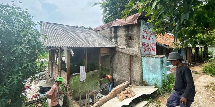 Ruang Publik Jadi Lahan Pungli? Oknum Fotografer Resahkan GBK dan Tebet Eco Park!