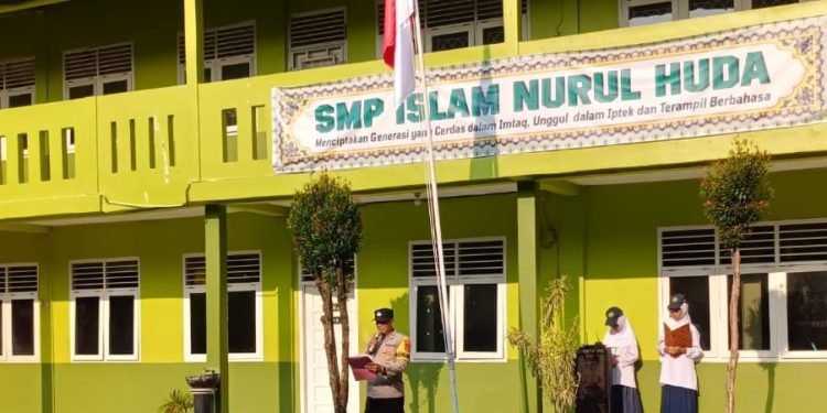 Sentuhan Humanis Bhabinkamtibmas: Sosialisasi Anti-Bullying di SMP Islam Nurul Huda Hasilkan Respon Positif