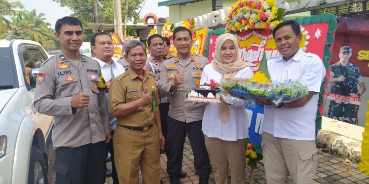 Sinergi Tanpa Batas: Muspika Cikupa Beri Kejutan HUT TNI ke-80, Soliditas Jadi Kekuatan Utama