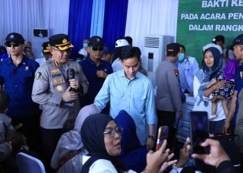 Wapres Gibran ‘Blusukan’ di Tangerang: Warga Kampung Cibangkok Histeris!