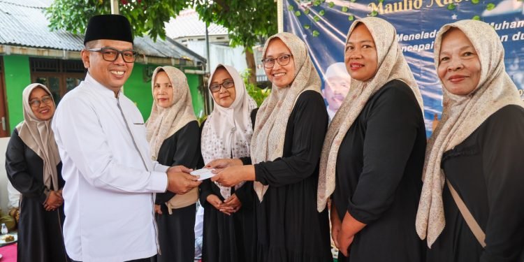 Gubernur Andra Soni Hadiri Maulid Nabi di Larangan, Pererat Silaturahmi dengan Warga