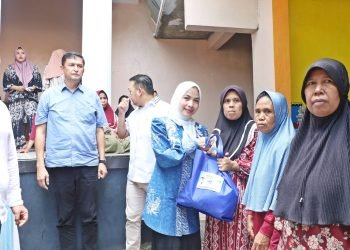 Bupati Serang Salurkan Ribuan Paket Sembako dan Bantuan Rutilahu di Pabuaran