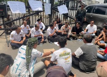 Pemprov Banten Rangkul Komunitas Angkot: Trans Banten Dievaluasi Demi Keadilan!