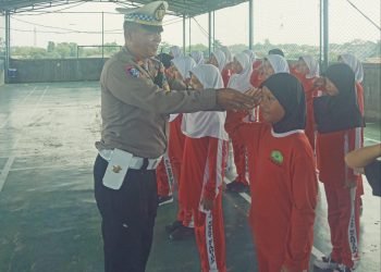 Polsek Cikupa Bentuk Generasi Disiplin: Kanit Lantas Latih Pocil di SIT Smart Syahida