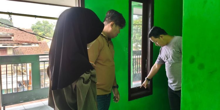 Rumah di Jayanti Jadi Sasaran Pencuri Ponsel: Polsek Cisoka Olah TKP, Korban Rugi Belasan Juta Rupiah