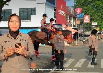 Jumat Barokah Korsabhara Polri: Sentuhan Kemanusiaan di Jalanan Depok