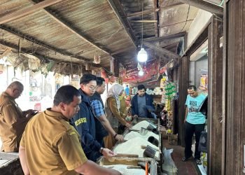 Polres Serang “Blusukan” Jaga Harga Beras, Masyarakat Tersenyum!