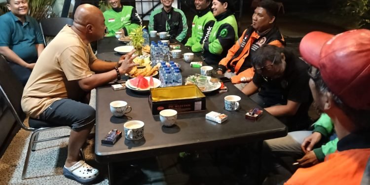 Kapolres Serang dan Komunitas Ojol Bersatu Jaga Keamanan