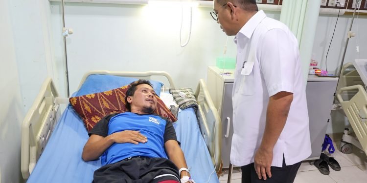 RSUD di Banten Siap Layani Warga Miskin, Andra Soni: “Kesehatan Hak Segala Bangsa!”