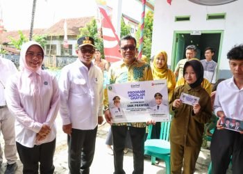 SMK Prawira Jadi Sorotan: Gubernur Andra Soni Tinjau MBG dan Beri Semangat Siswa Raih Cita-Cita
