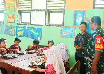 MBG di Taktakan: Babinsa Jadi Garda Terdepan, Pastikan Gizi Anak Tercukupi!