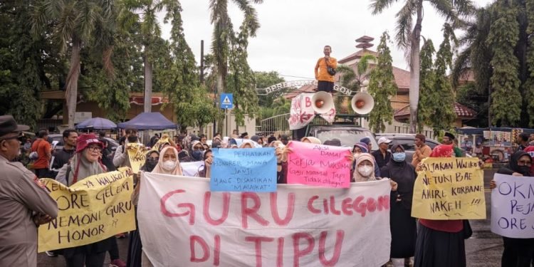 Jeritan Honorer Cilegon: Honor Hangus, Harapan Pupus!