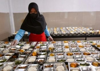 Polemik Sertifikasi Dapur Makan Bergizi Gratis Mencuat: P2G Soroti Keterlambatan dan Potensi Risiko