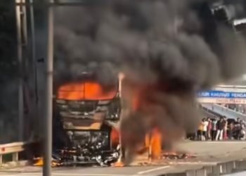 Bus Damri Terbakar, Penumpang Lolos dari Maut dalam Evakuasi Heroik!
