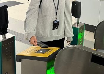 Naik KRL Kini Bisa Pakai QRIS Tap! Lebih Cepat, Mudah, Ini Caranya!