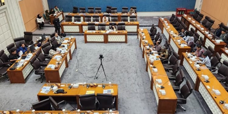 Skandal Radioaktif Guncang Industri RI: Sepatu Kets Terkontaminasi Cesium-137 Ditemukan di Belanda!