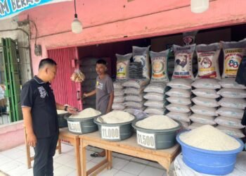 Satgas Pangan Polres Serang Pantau Harga Beras di Kecamatan Petir, Semua Sesuai HET