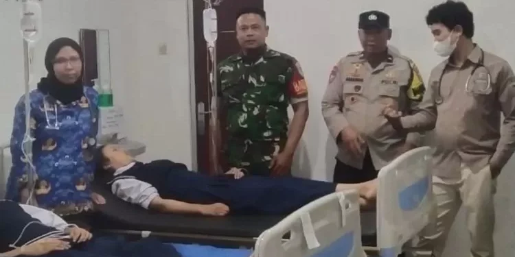 Tragedi MBG di Lembang: Ratusan Siswa Keracunan, Mimpi Gizi Gratis Berujung Petaka!