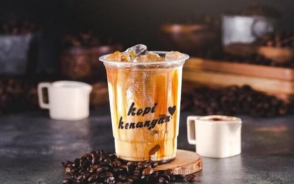 Kopi Kenangan Raih Penghargaan Dunia sebagai “Brand of the Year” di World Branding Awards 2025–2026