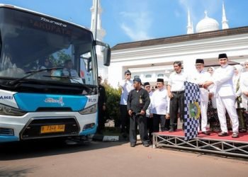 Andra Soni Tegaskan: Trans Banten Bukan Saingan Angkot, Tapi Solusi Transportasi!