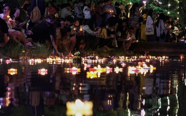 Loy Krathong Tetap Meriah, Bandara Thailand Siaga! Bahaya Mengintai di Langit?