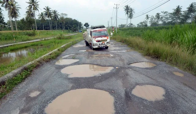 Mengapa Jalan Indonesia Cepat Hancur? Ini Penjelasan Ahli Teknik Sipil