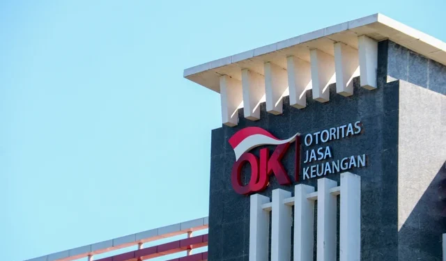 OJK Longgarkan Kewajiban Pinjol bagi Warga Terdampak Banjir dan Longsor