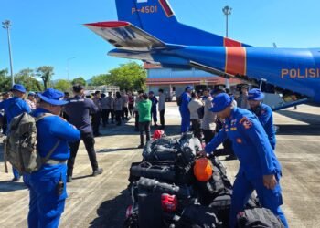 Pesawat CN 295 Bawa Bantuan Besar dan Tim SAR ke Aceh–Sumbar