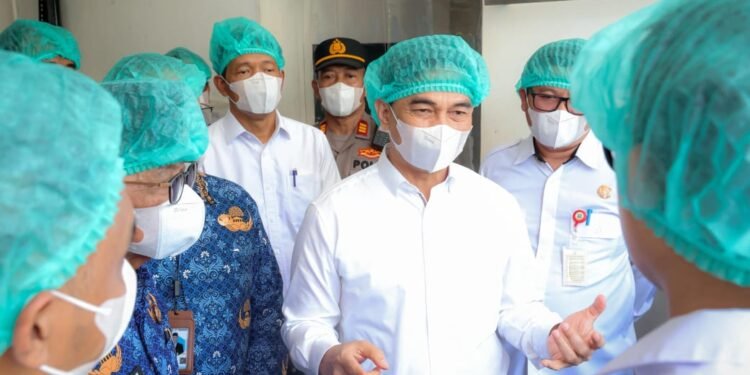 Wagub Banten Tinjau SPPG Parung Serab, Pastikan Program Makan Bergizi Gratis Berjalan Optimal