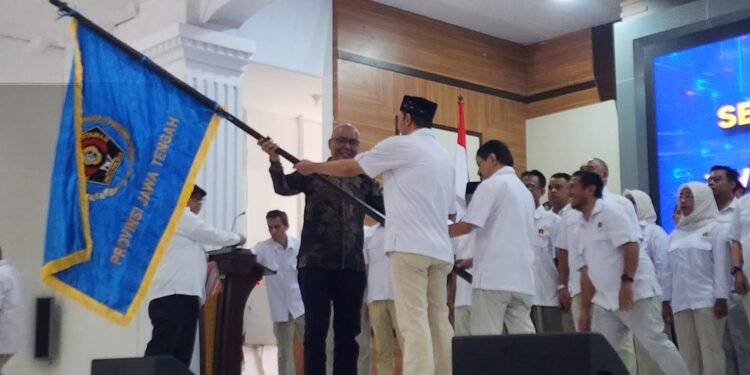 Ketua Umum PWI Pusat Resmi Lantik Pengurus PWI Jateng 2025-2030, Tegaskan Integritas Jurnalis di Era Digital