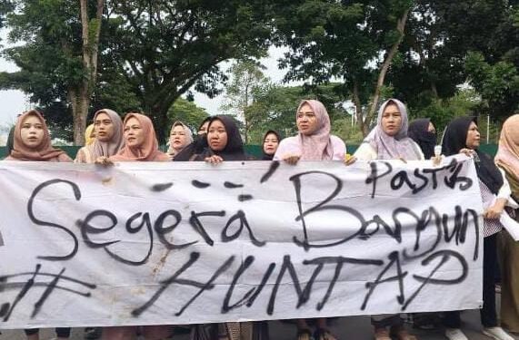 Bosan Janji Tanpa Bukti, Warga Huntara Turun Gunung Tagih Rumah Tetap ke Pemkab Lebak