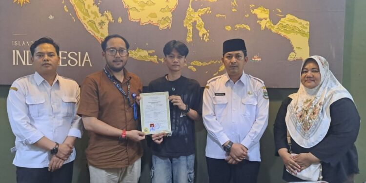 Berkat Zakat ASN, Ijazah Kevin Akhirnya Bebas Setelah Dua Tahun Tertahan