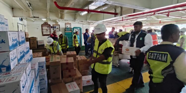 ASDP Bergerak Cepat, Bantu Warga Terdampak Bencana di Sumatera