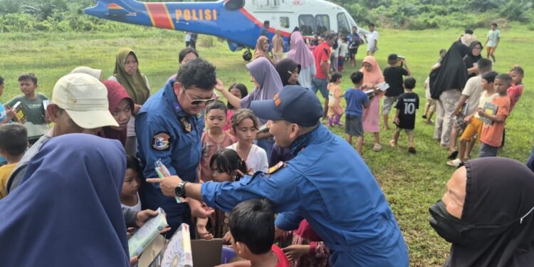 Bantuan Spiritual untuk Anak-Anak Aceh Tamiang, Helikopter Antarkan Mushaf Al-Qur’an