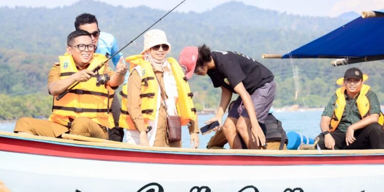 Libur Nataru, Andra Soni Ingatkan Pengelola Wisata Jaga Kenyamanan Pengunjung