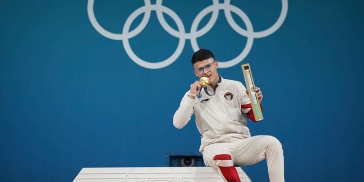 Medali Emas untuk Indonesia, Air Mata dan Doa Seorang Anak Tukang Pijat