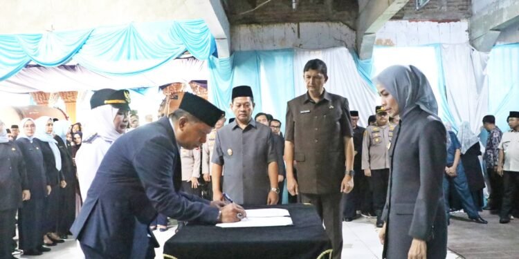 Bupati Serang Lantik 227 Pejabat, Ratu Zakiyah Tegaskan Tak Ada Jual Beli Jabatan