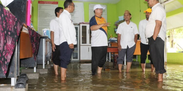 SMPN 2 dan SDN Tonjong Terendam Banjir, Pemkab Serang Siapkan Normalisasi Kali Tonjong
