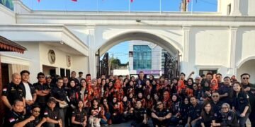 Perkuat Solidaritas, 234 SC Banten dan Srikandi PP Banten Turun ke Jalan Bagikan Takjil